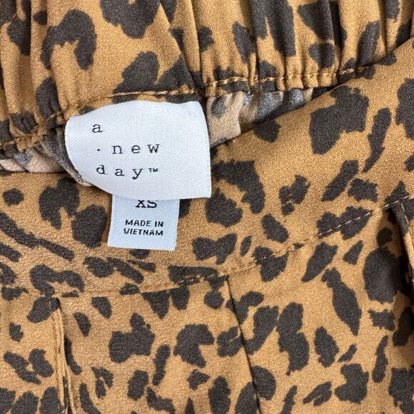 A New Day Leopard Print Pull On Shorts Size XS Brown Black - Picture 2 of 4